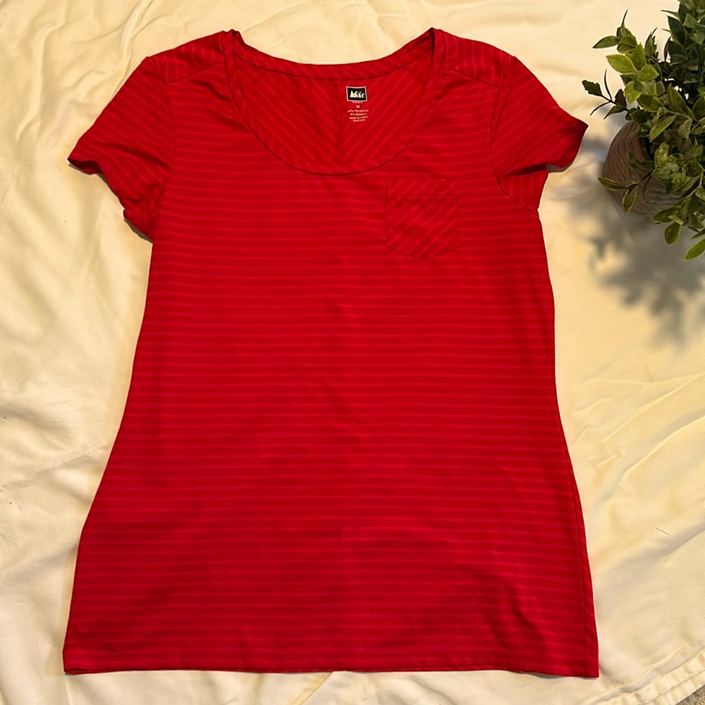 REI athletic top